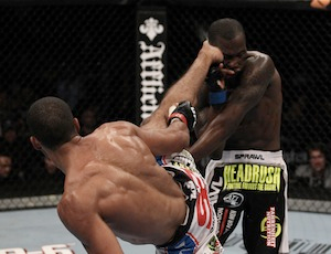 Illustration for article titled UFC 128: A Hero Is Made And Dollars Are Born